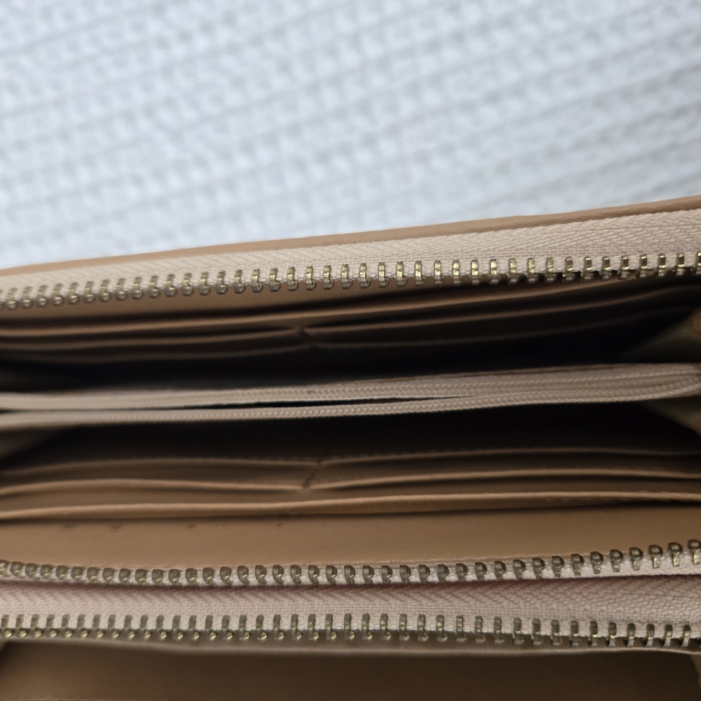 Coach Beige and Tan Wallet - Picture 5 of 6